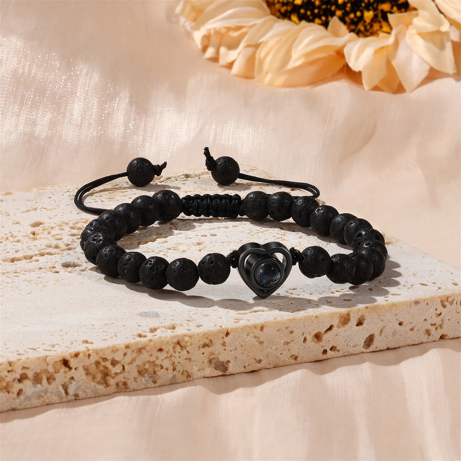 Karoliukų apyrankė „Širdis” - Image 2