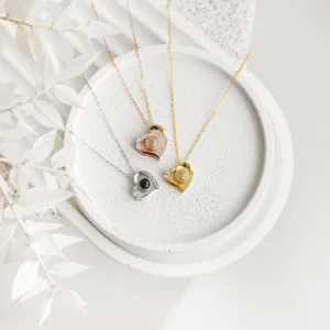 Pakabukas „Akimirka”